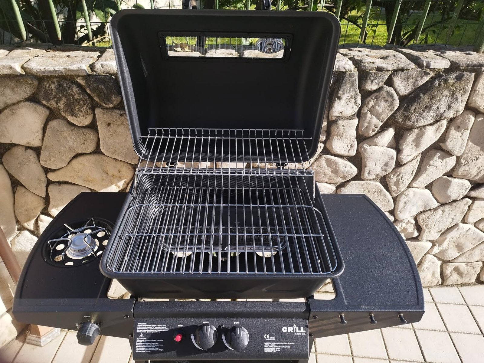 Griglia e fornello laterale del barbecue Alabama